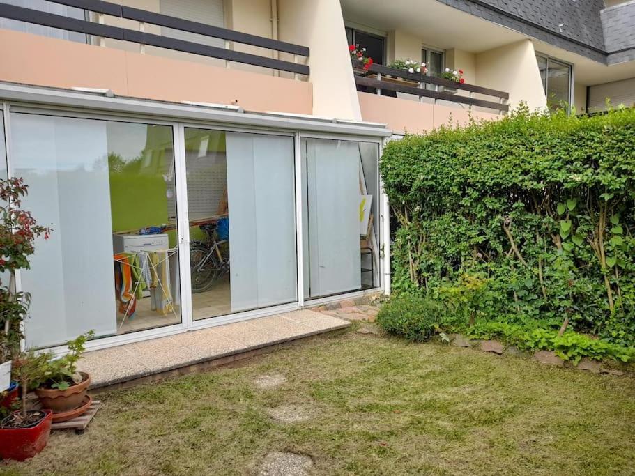 F1 Veranda Jardinet En Front De Apartment *